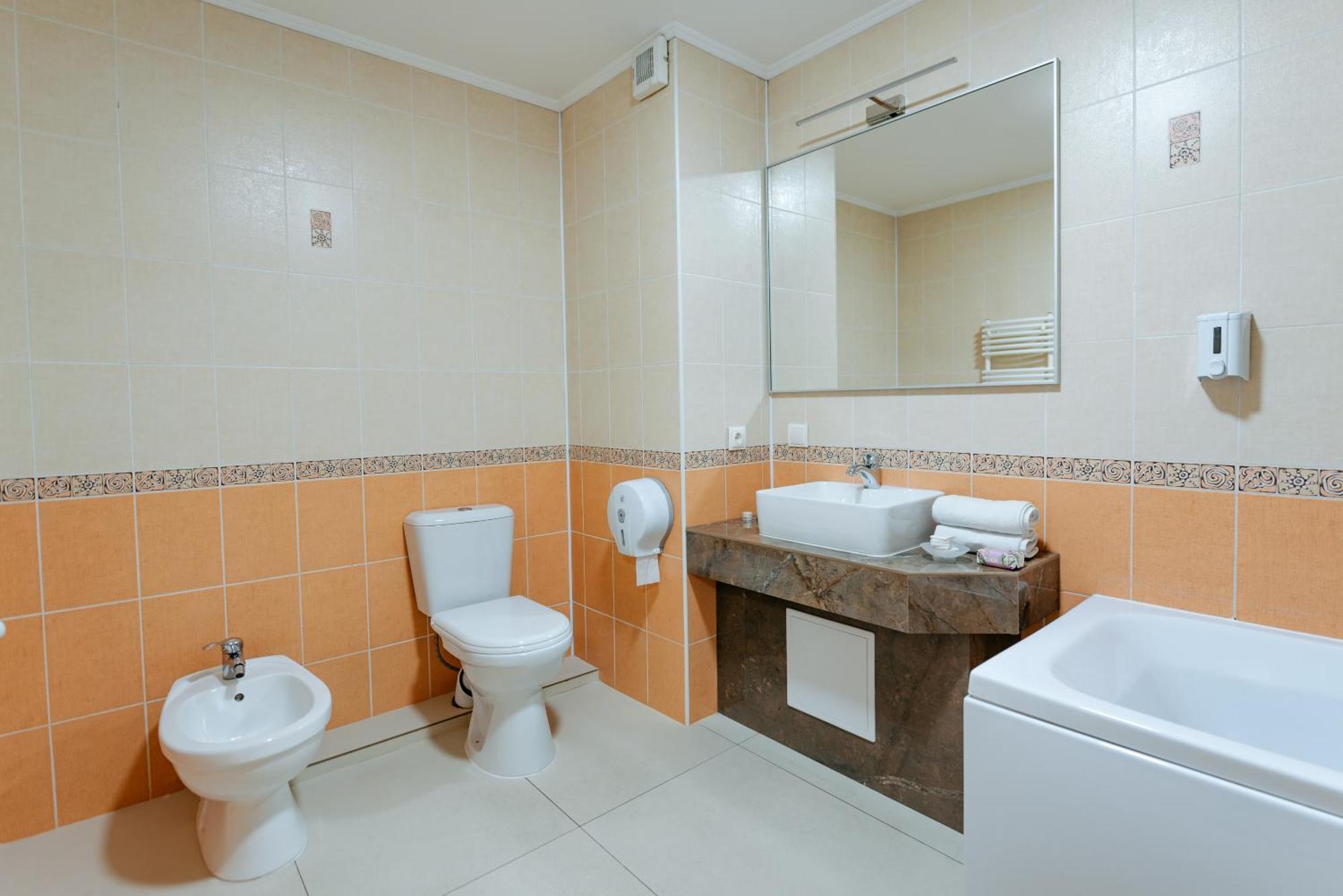 Arus 4* Кишинів