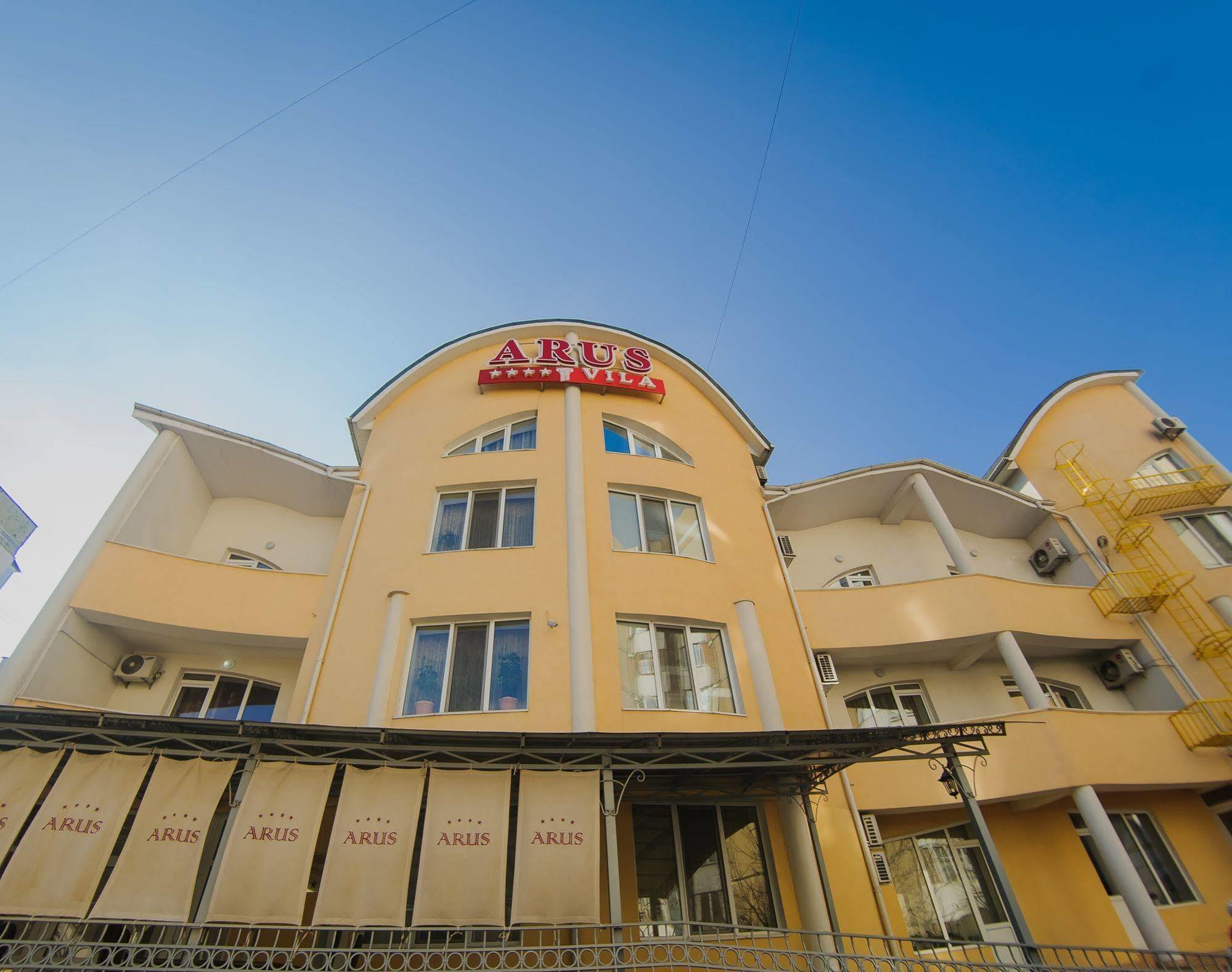 Arus 4*